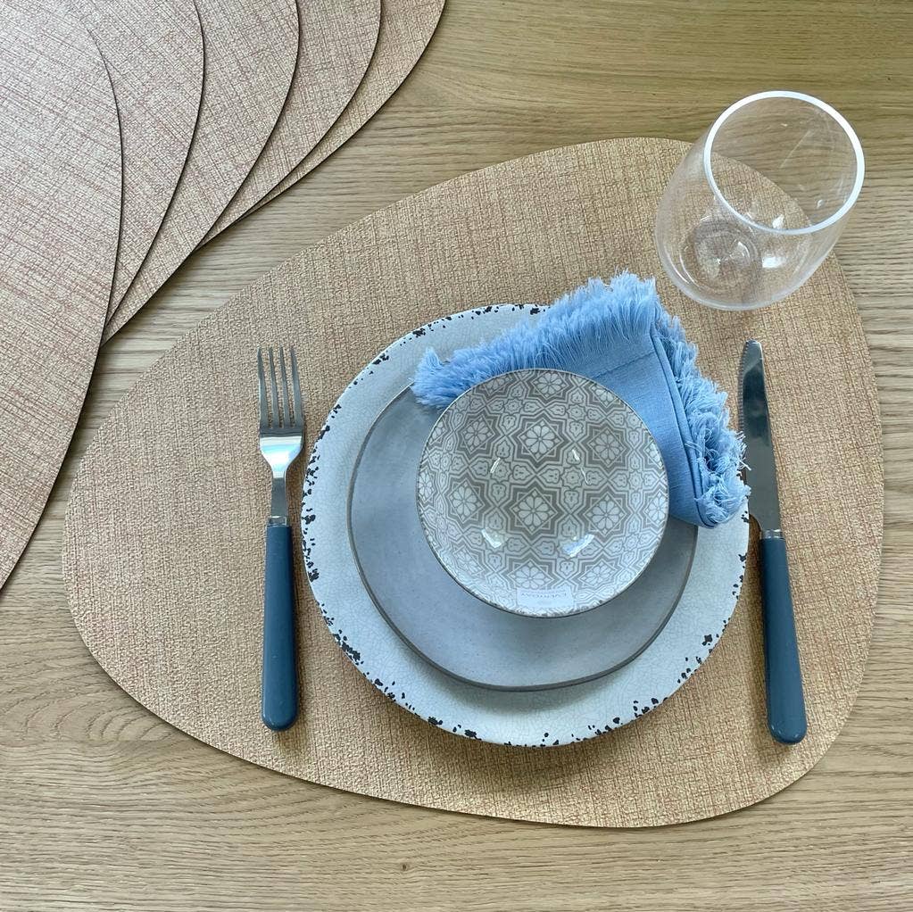 Novotela Texture Placemat Rectangular, Round, Stone: Toffee / Rectangular