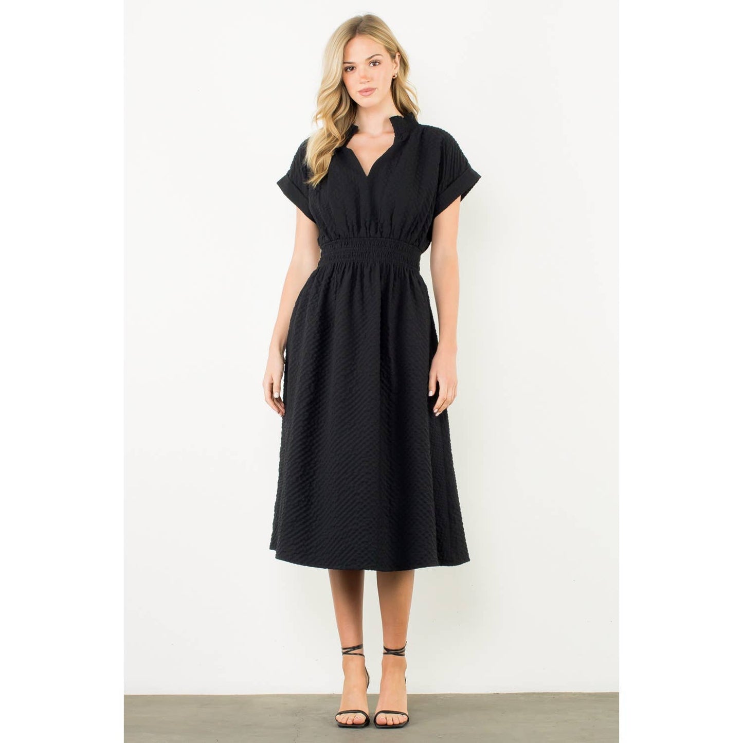 Textured Split Neck Smocked Waist Dress: BLACK / XS-S-M-L(1-2-2-1)