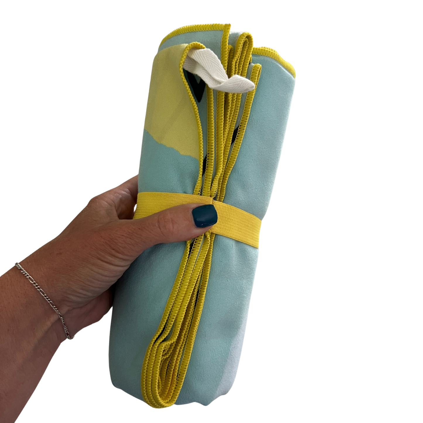 Wyoming Pool Towel | Suede Microfiber Beach Towel: Quick-Dry, Sand-Free, Absorbent, Lightweight: Wyoming Cowboy