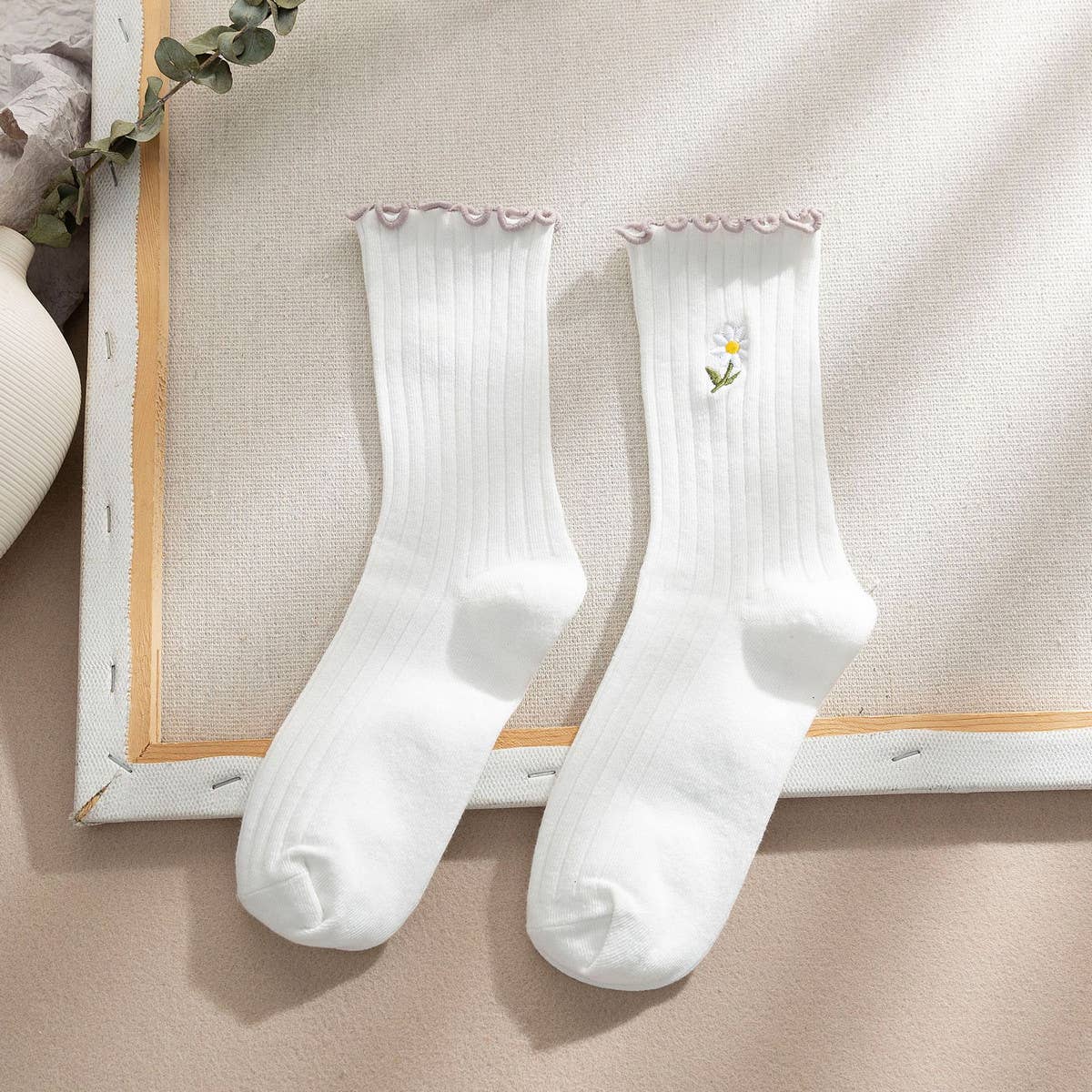 CWMS0293-WHITE Flower Embroidery Crew Ruffle Socks Women