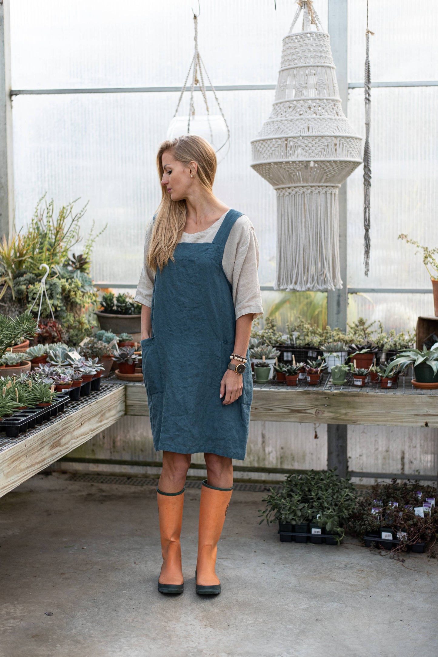 Linen Pinafore ( Japanese Apron): Marine blue / One Size ( US 14 and up or for oversized/loose look)
