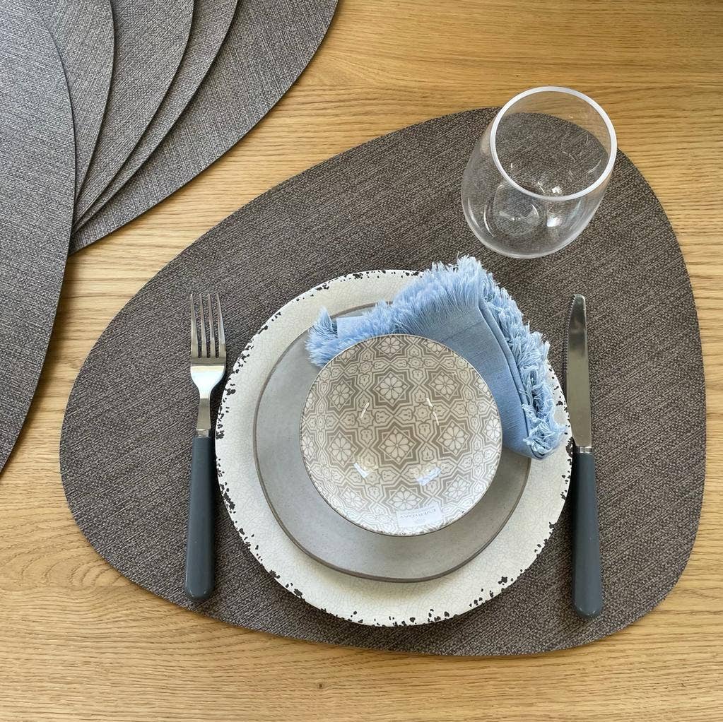 Novotela Texture Placemat Rectangular, Round, Stone: Caramel / Rectangular