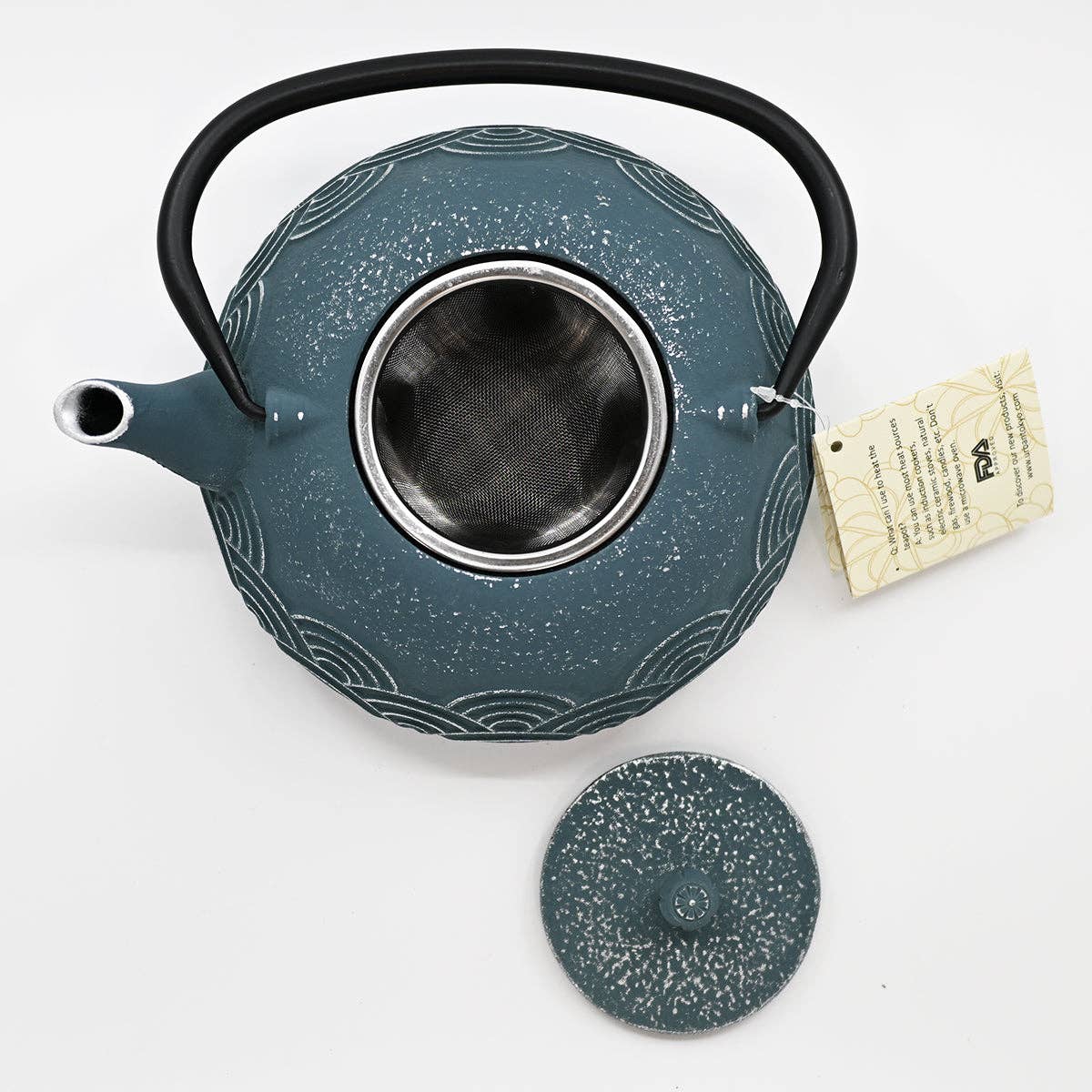 Blue Seigaiha Design 40oz Cast Iron Tea Pot (1/8)