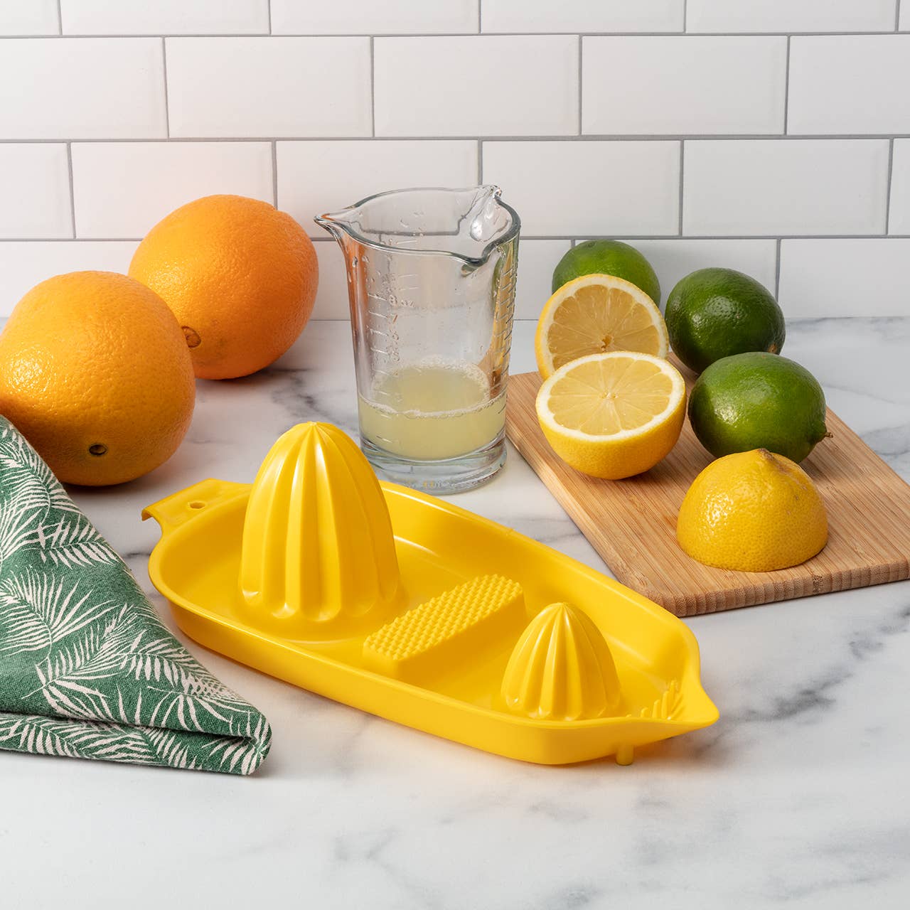 Twin Juicer Counter Display - Assortment of Colors