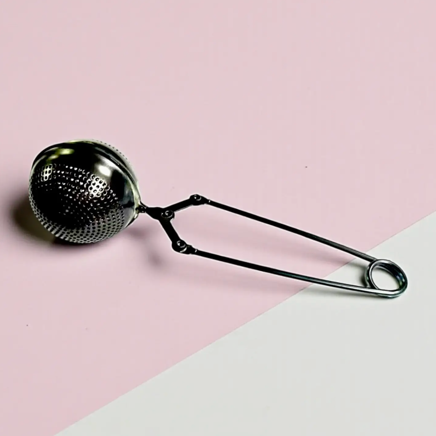 Stainless Steel Tea Strainer | Faire Market Bestseller: Gold