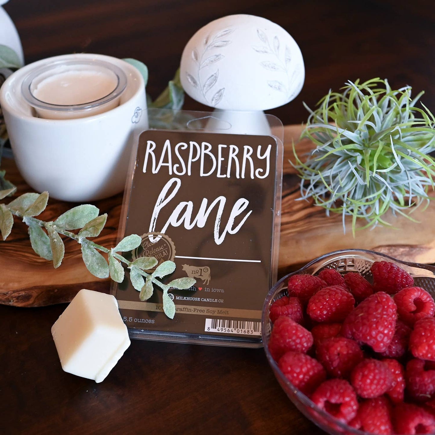 5.5 oz Wax Melts: Raspberry Lane