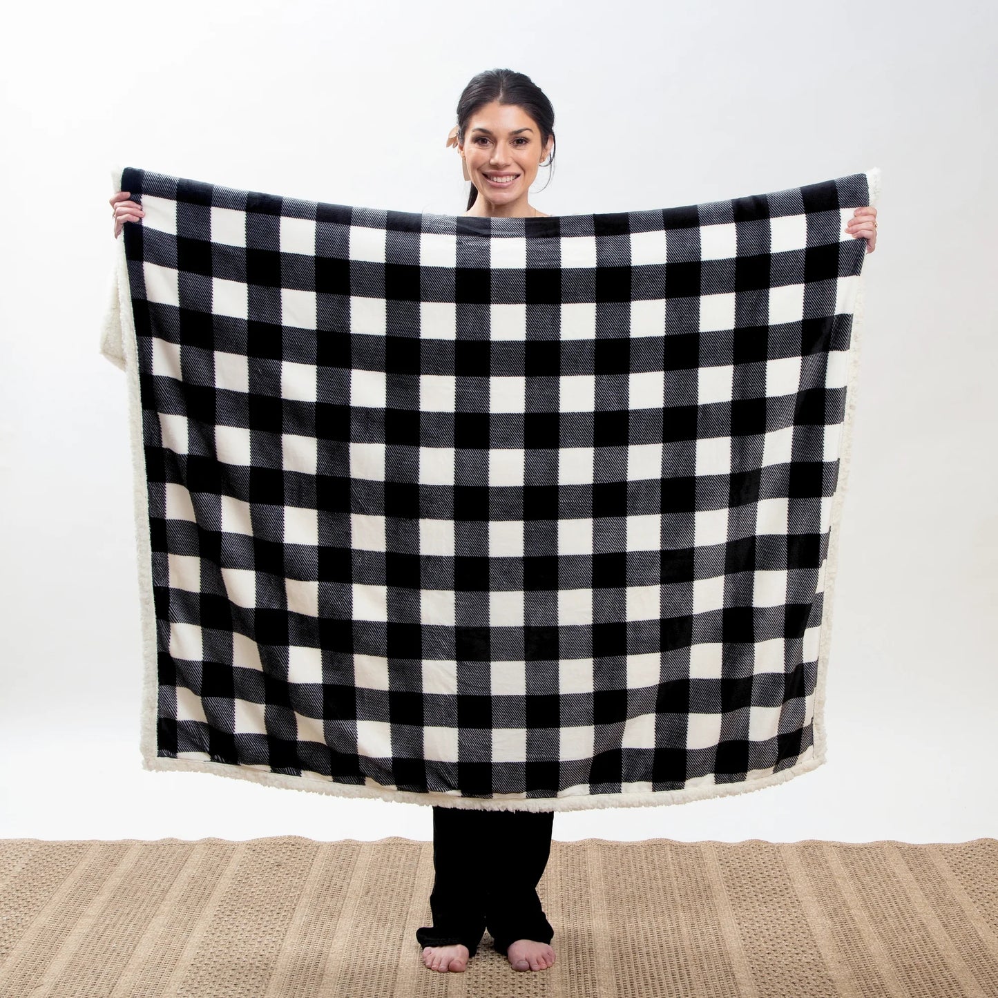 JP713TH Carsten's Black, White Plaid Plush Throw Blanket