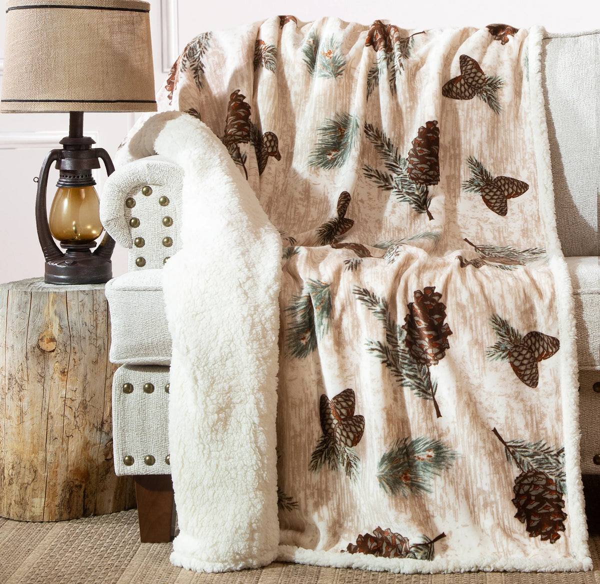 JP867 Carsten's Pinecone Plush Throw Blanket
