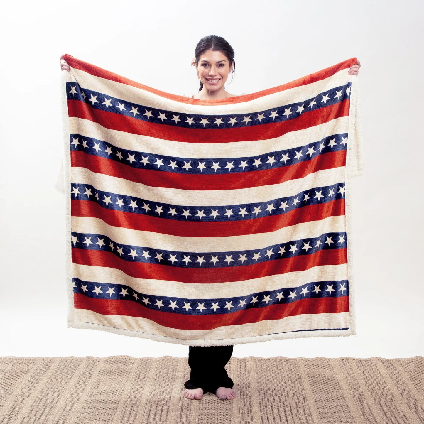 JP900 Carsten's Americana Plush Throw Blanket