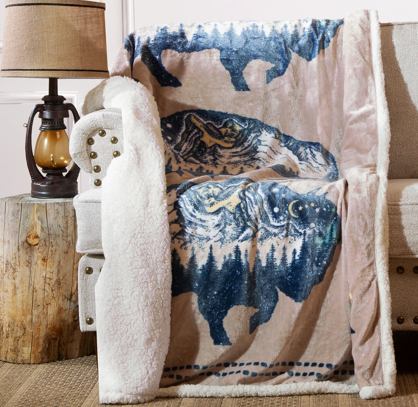 JP926 Casten's Three Buffalos Plush Throw Blanket