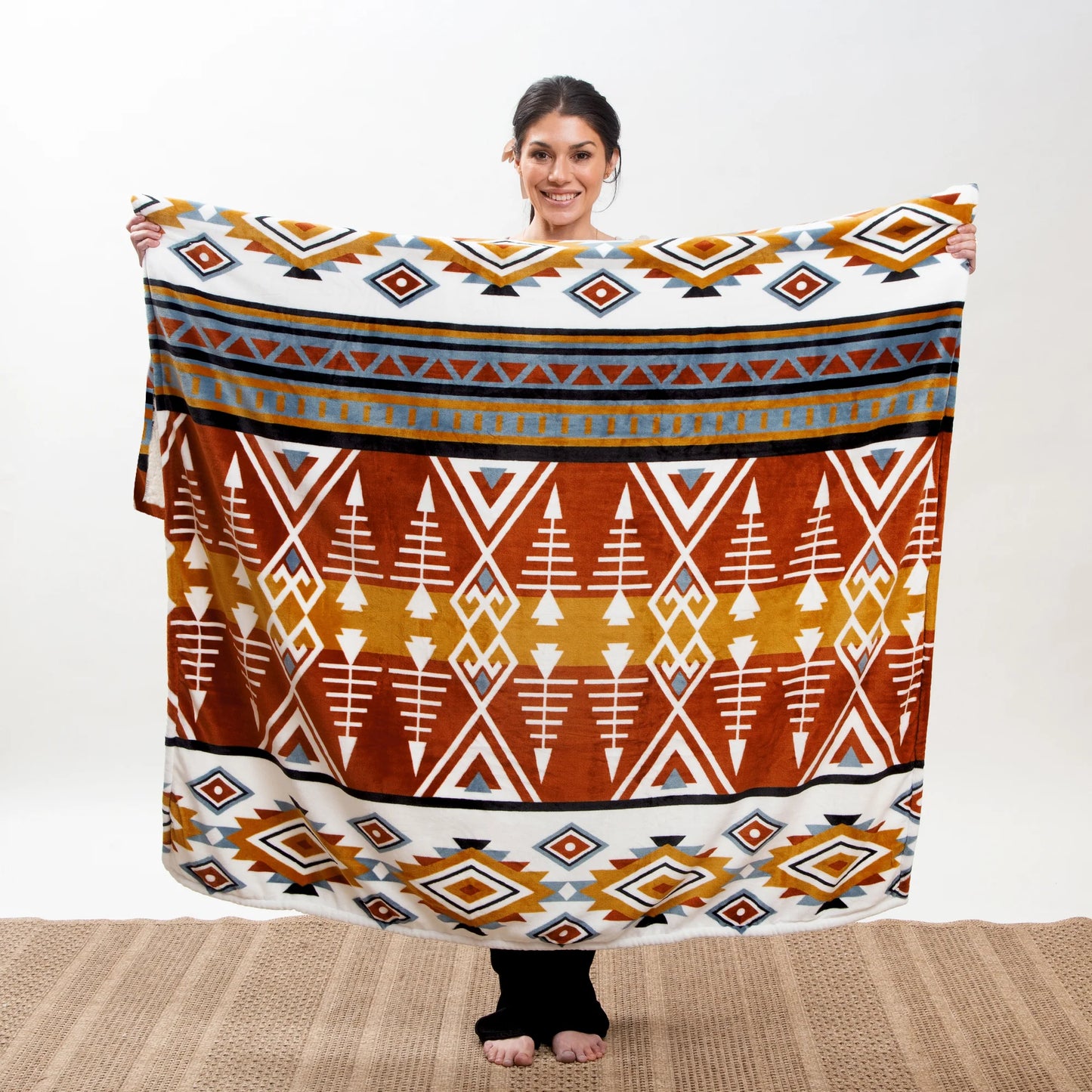 JP969 Carsten's Arrowhead Earth Plush Throw Blanket