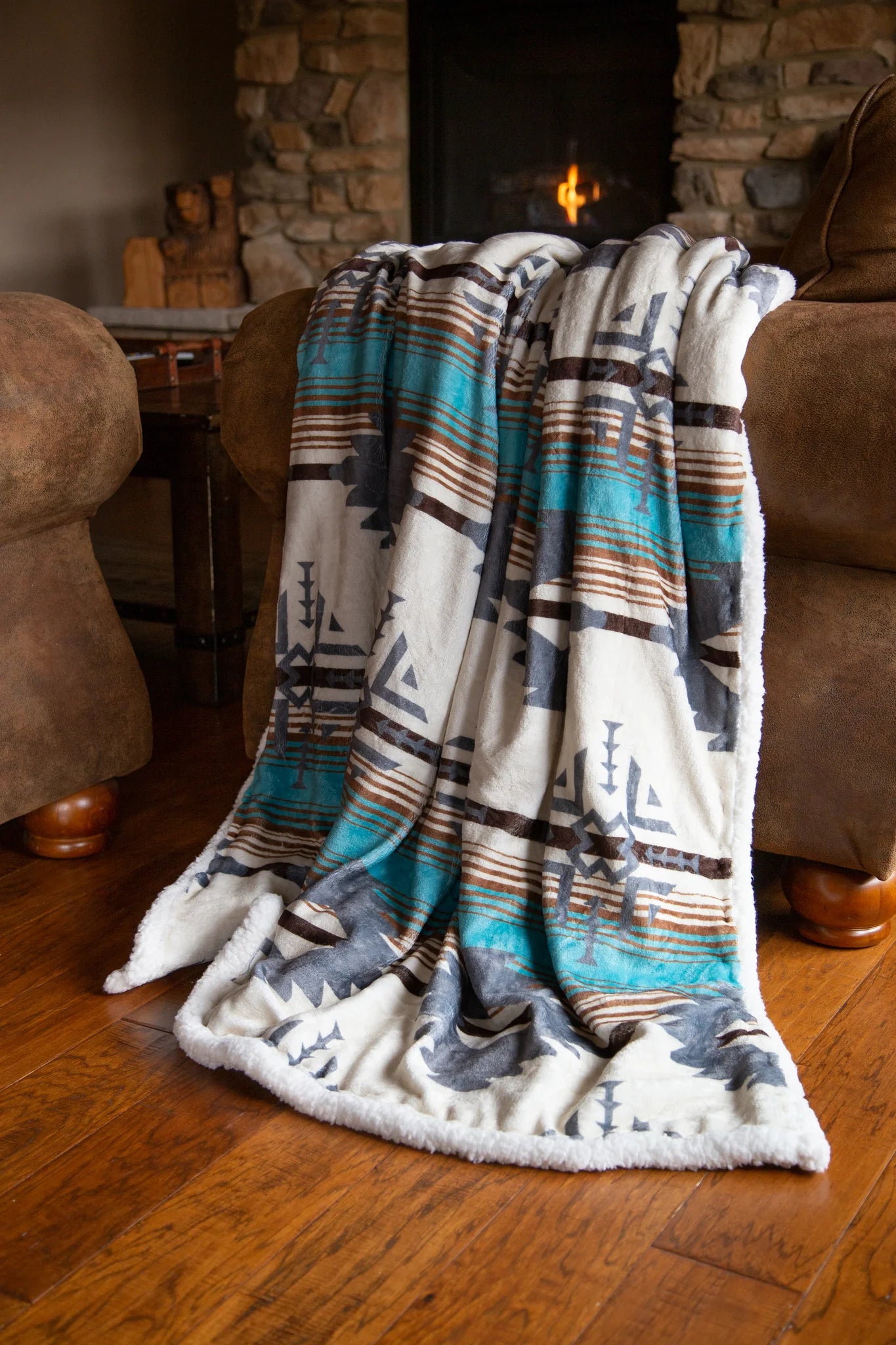 JW230 Carsten's Lone Mountain Plush Throw Blanket