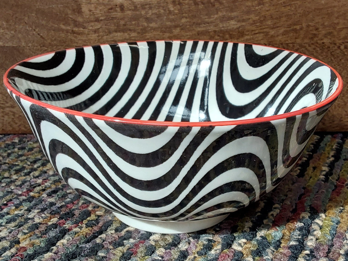 Groovy 6" Bowl - Assortment colors